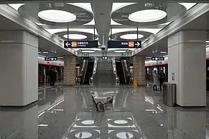 良渚站站台