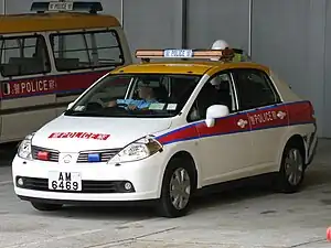 香港國際機場的四門轎車版警車