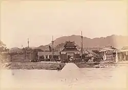 啟德明渠古時原為海邊,前為龍津石橋(1898年)