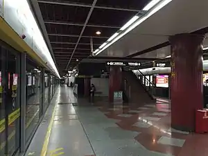 车站站台(广州东站方向)