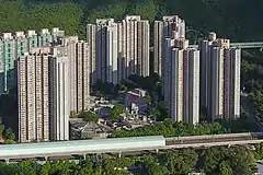 航拍錦龍苑（右）