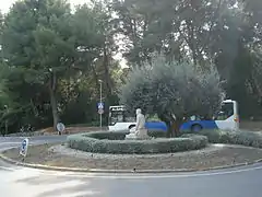 Mundet校区:包括教育学和心理学学院。