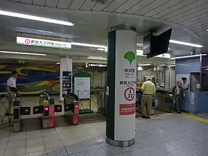 大江戶線剪票口(2016年6月18日)