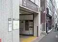 大江戶線出入口(2005年5月)
