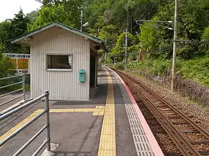 月台(2010年5月)