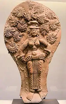 印度巽伽王朝(公元前2—前1世紀)的夜叉女,現藏於巴黎吉美博物館