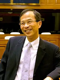 立法會主席:曾鈺成