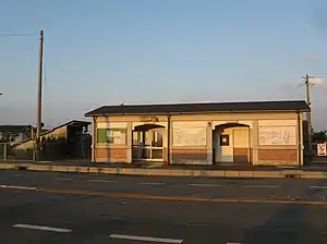 車站大樓(國道一方)